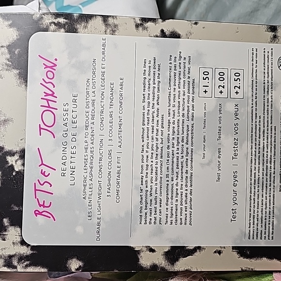 NWT BETSEY JOHNSON 2.50 READING GLASSES - Picture 5 of 5